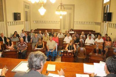 La UCR con sus mayores contribuyentes refrend� el presupuesto 2015