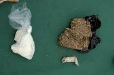 Ten�an dos bochitas de marihuana