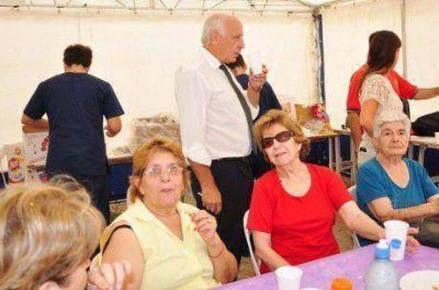 Feito toma la �temperatura� de la sociedad y se presentar�a para otro mandato