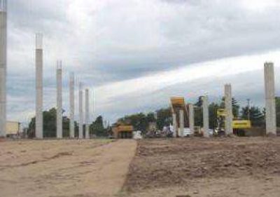 22 d�rsenas para colectivos y playa de estacionamiento