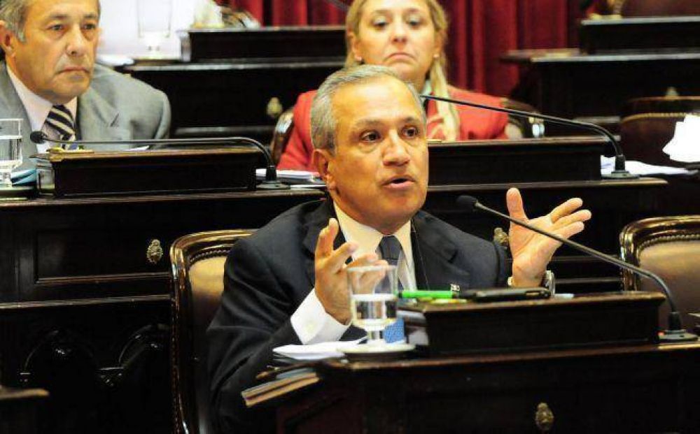 Juan Carlos Romero entre los tres senadores que ms faltaron a las sesiones