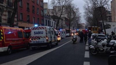 P�nico en Par�s por un nuevo tiroteo: muere una mujer polic�a