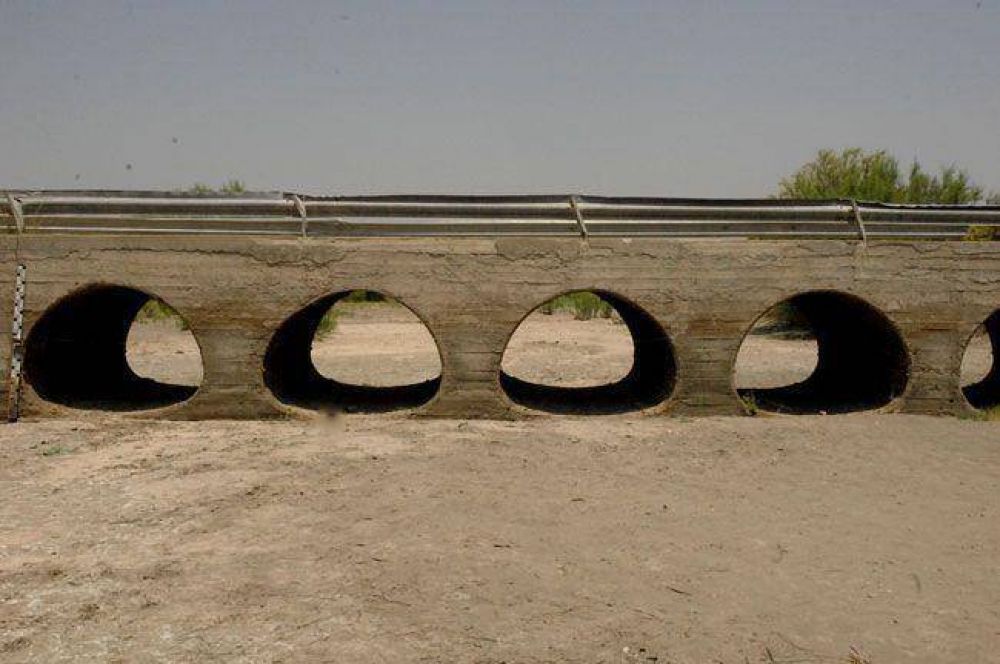 La agencia T�lam public� un informe sobre el r�o Atuel: �Historia de un despojo�