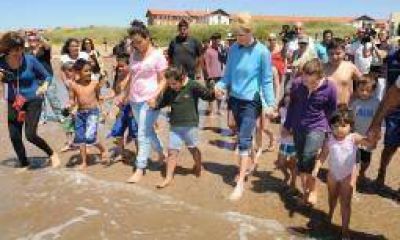 Karina Rabolini recibi� un contingente de ni�os riojanos