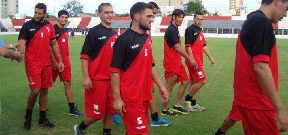 Guaran� arranc� la pretemporada, por ahora sin refuerzos y con seis bajas