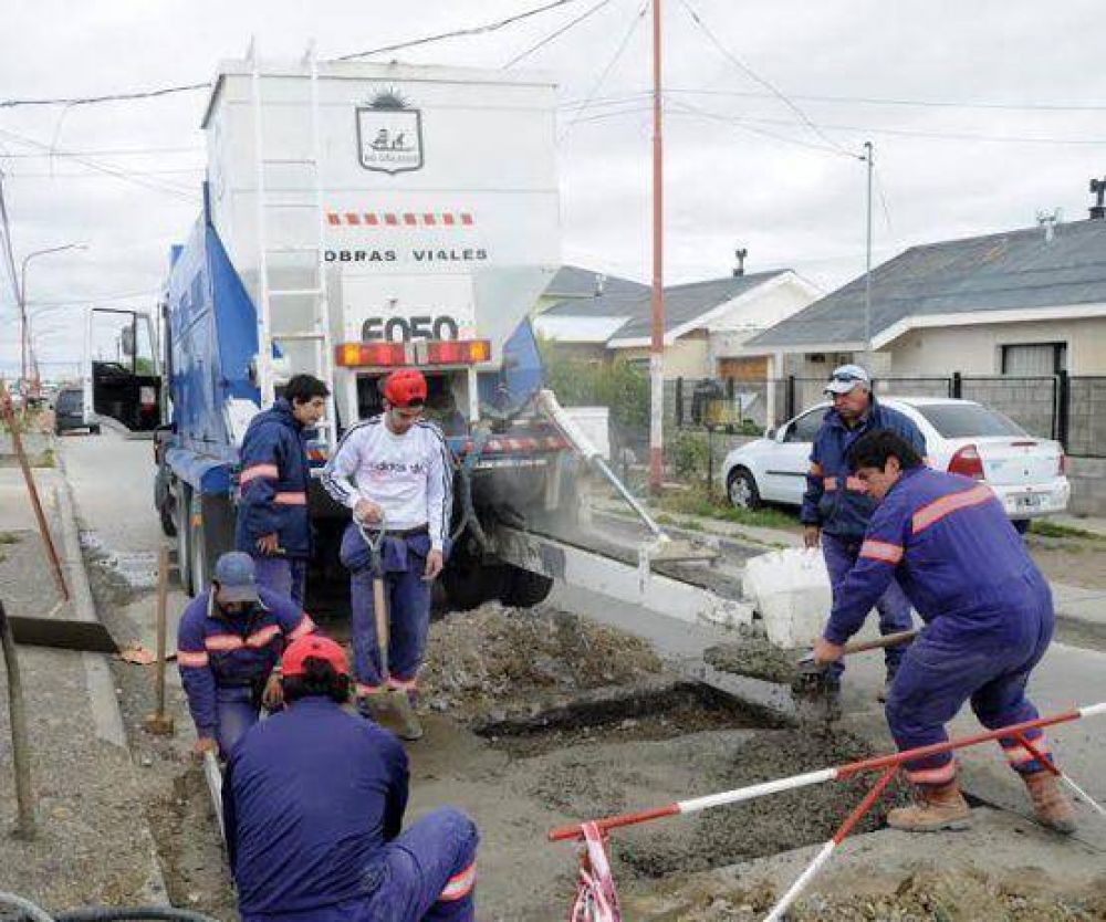 Prosiguen las obras de bacheo en distintos puntos de la ciudad
