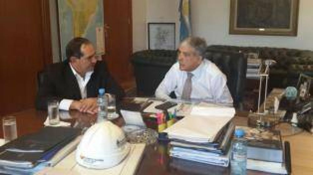 La Provincia congel� la tarifa de la luz y subir� la del agua