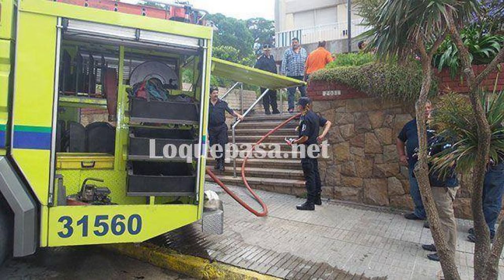 Incendio en Viamonte y Moreno: �No tenemos heridos gracias a que la evacuaci�n fue muy r�pida�