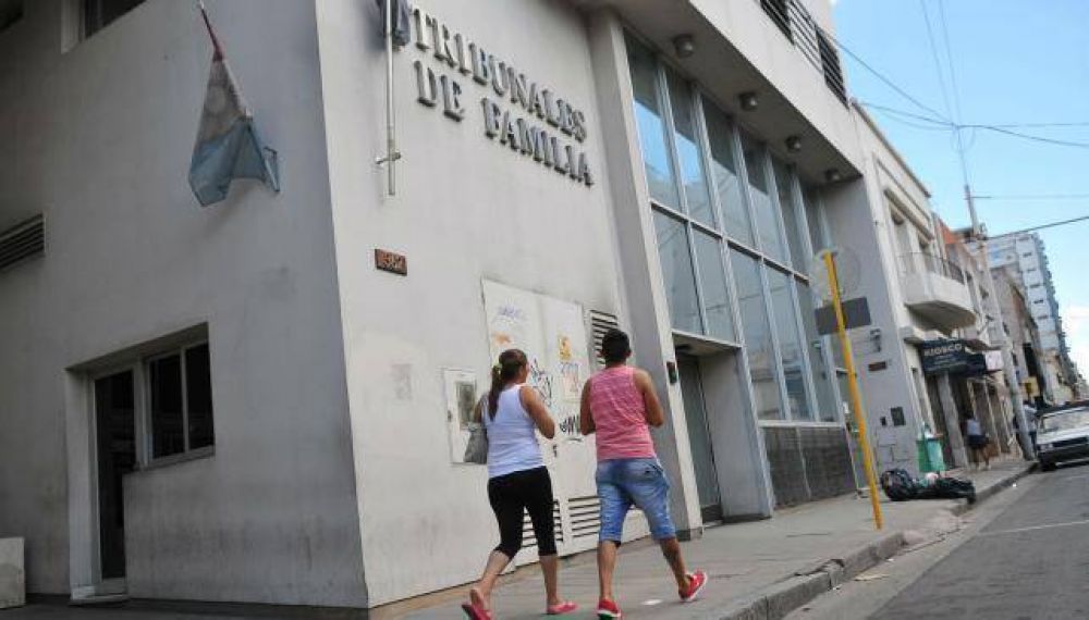 Mientras 10 parejas se casan, otras 7 se divorcian