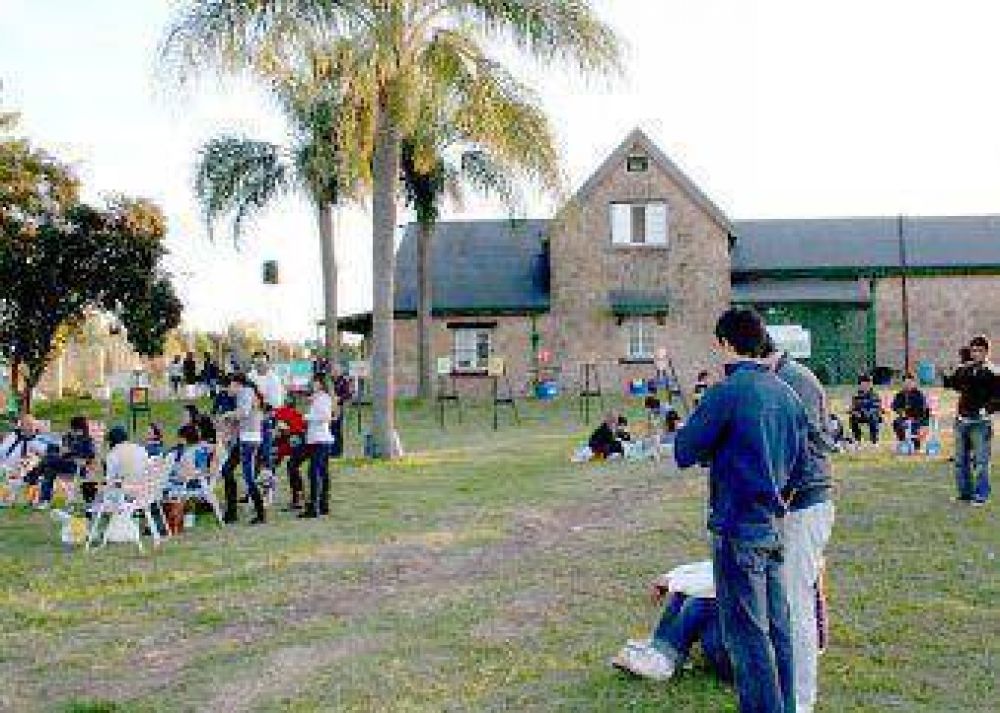 Cumpli� cien a�os la estaci�n ferroviaria