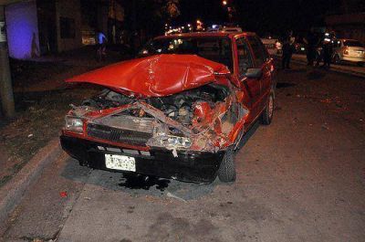 Una beb� hospitalizada tras violento choque