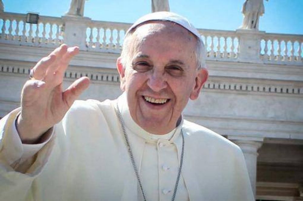 El Papa bautizó a 33 niños y recordó lo 