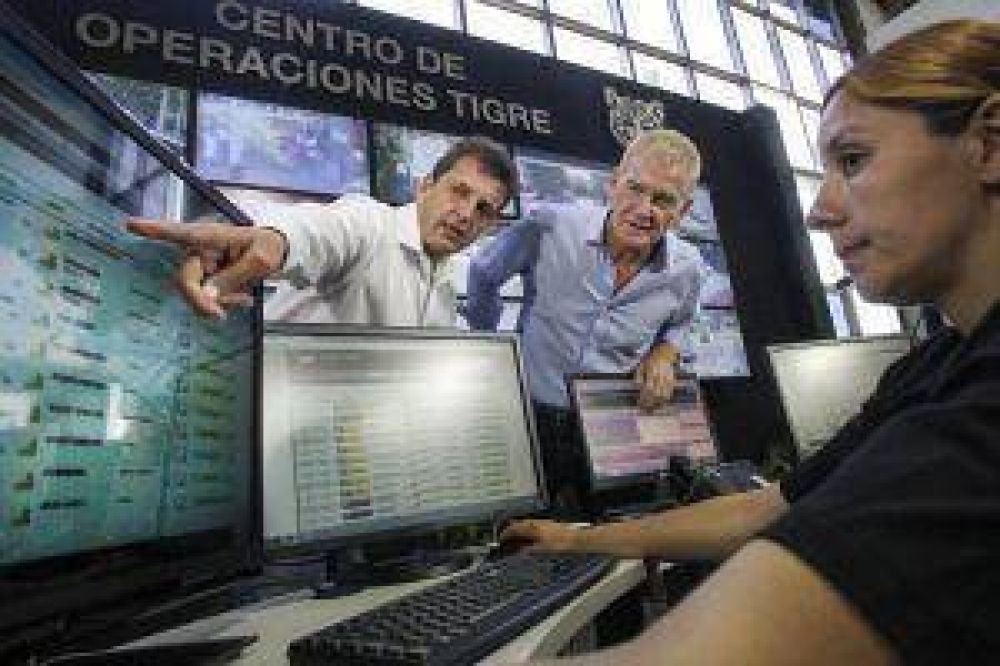 Massa sum� a De Narv�ez al Frente Renovador