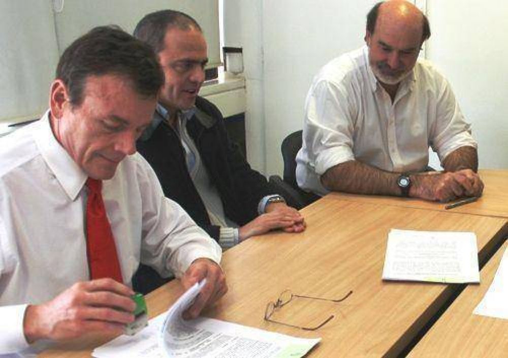Neuqu�n se hace cargo del estacionamiento medido