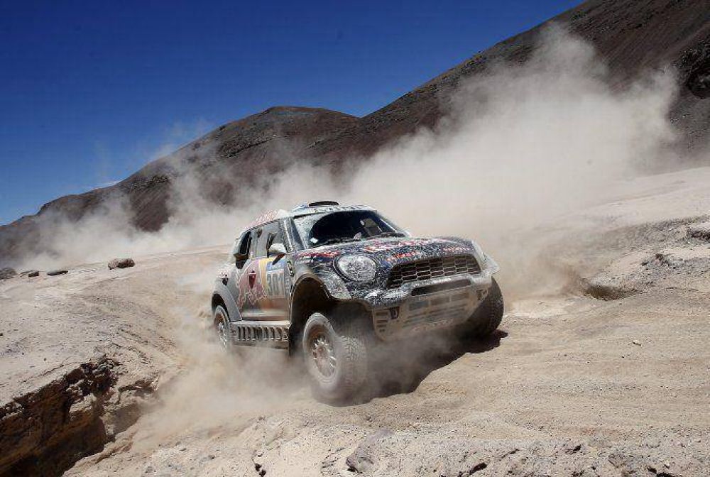 Dakar 2015: arranc una atpica octava etapa con la largada de los autos