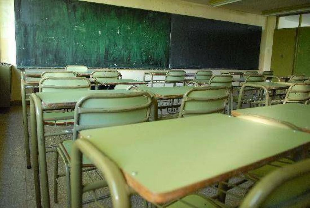 R�o Negro retomar�a las clases reci�n el 3 de agosto 