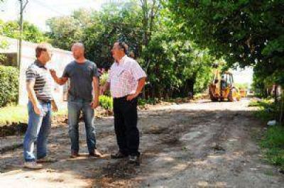Avanza la construcci�n de cord�n cuneta