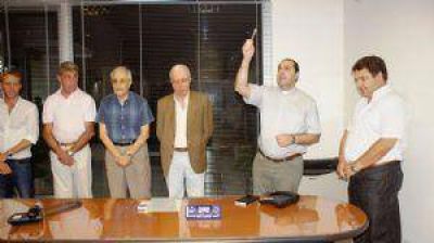 Empresa �San Nicol�s� inaugur� nuevas oficinas y present� otra unidad de traslado