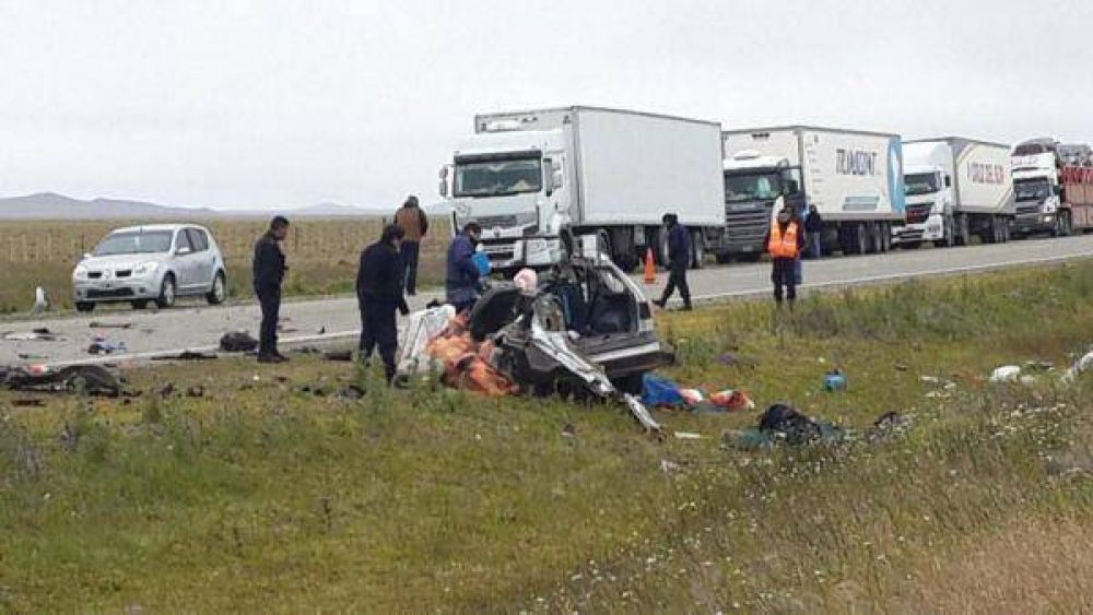 Tres muertos y dos heridos el saldo de un tr�gico accidente