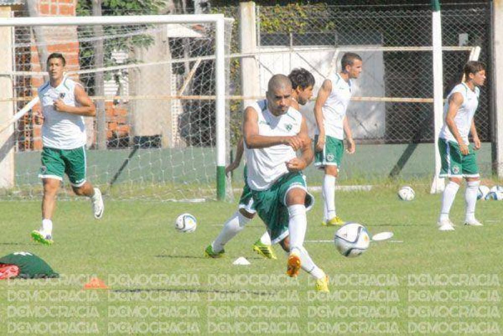Sarmiento cerr� ayer la primera semana de pretemporada y se espera por los refuerzos