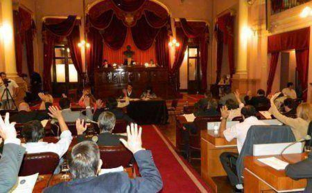 La Legislatura celebr� una veintena de sesiones en 2014