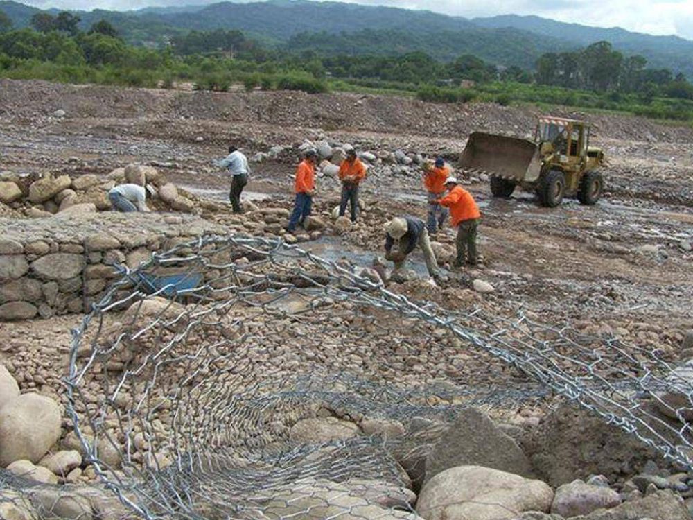 Trabajos de defensa y encause