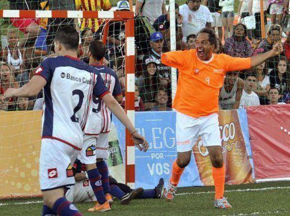 Con gol de Scioli, Villa La �ata bicampe�n de la Copa Argentina