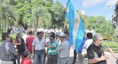 Polic�as retirados har�an una medida de protesta