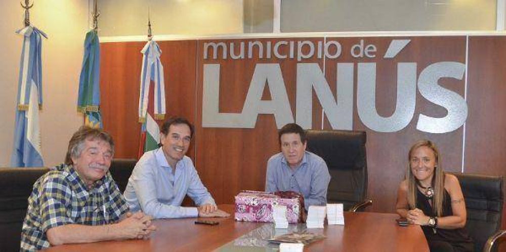 D�az P�rez recibi� al presidente del Club Atl�tico Lan�s