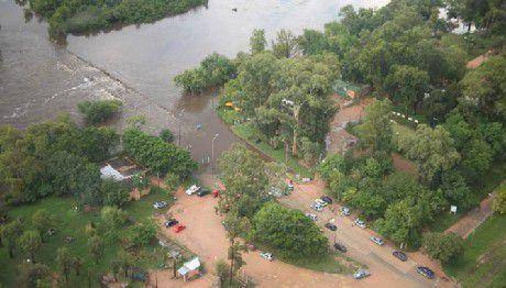 Har�n un relevamiento a�reo de las zonas m�s anegadas las lluvias