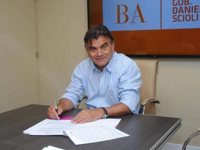 Guti�rrez firm� un importante acuerdo