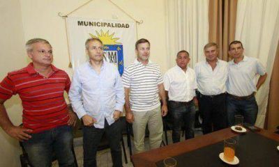 En su reaparici�n Mestre �embarra� el acuerdo PRO-juecismo
