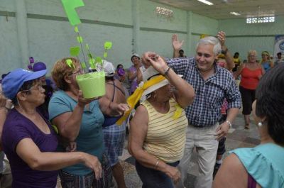 La Municipalidad y el Pami iniciar�n ma�ana las Colonias de vacaciones para adultos mayores