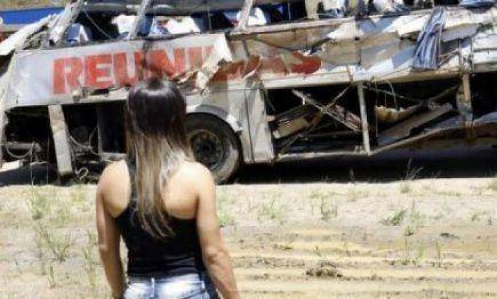 Pasajera de la tragedia de Reunidas revel� que el chofer ten�a problemas antes del accidente