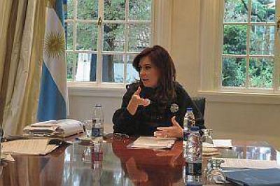 Cristina repas� temas de gesti�n con Capitanich y ministros