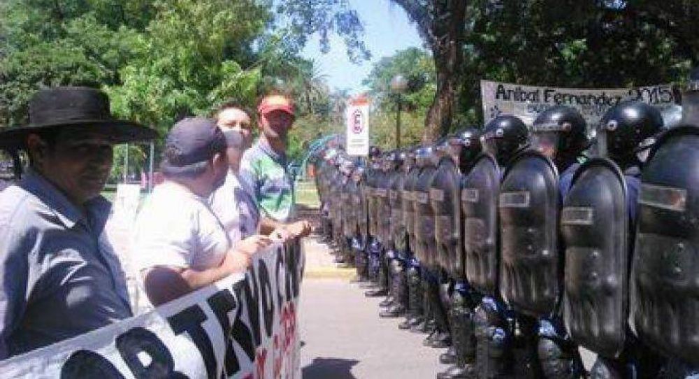 Trabajadores locales de Maxiconsumo pidieron resguardo de fuente laboral