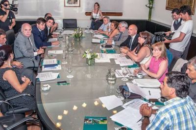 Buzzi dijo que Naci�n tomar� medidas para la recuperaci�n del sector ovino provincial