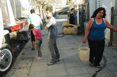 Lentamente se recompuso el servicio de agua en la ciudad