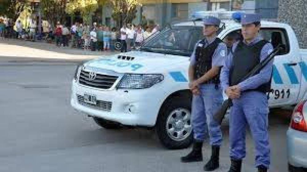 EFECTIVO POLICIAL FUE ULTIMADO DE UNA PU�ALADA EN C5