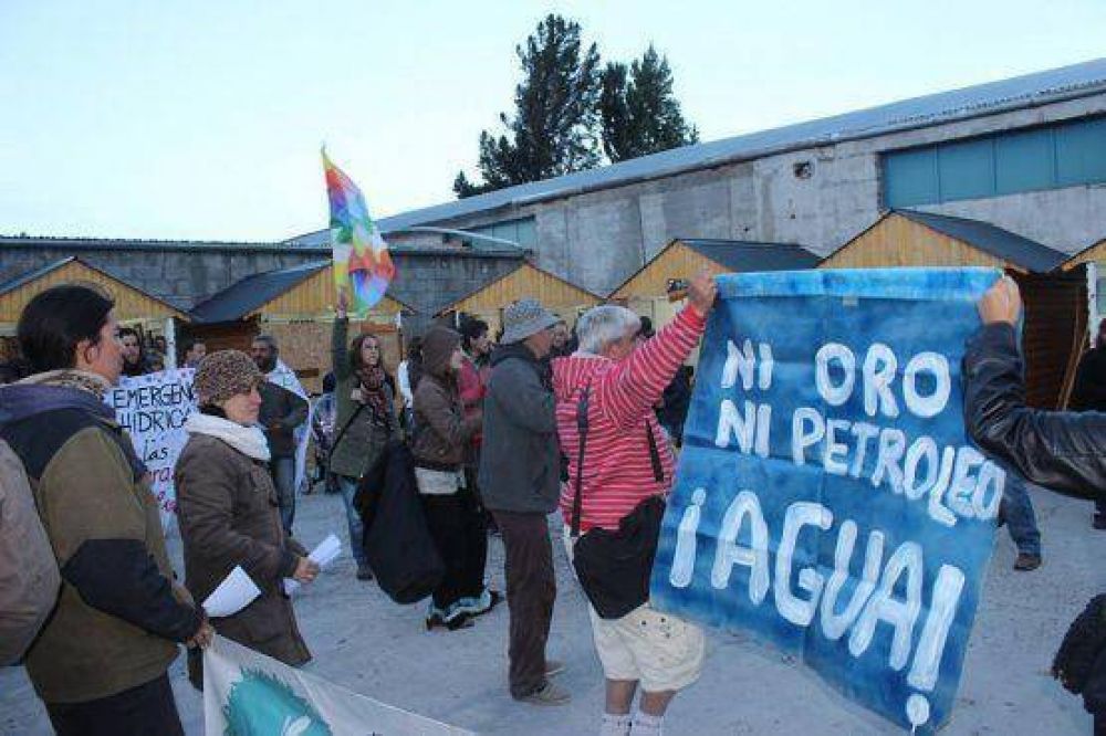 EL PO contin�a su campa�a por el agua