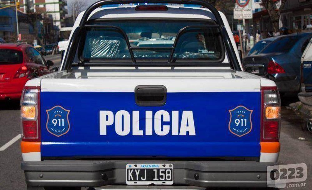Aprehenden a limpiavidrios de 14 a�os que se pele� con un conductor