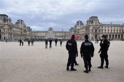 Francia despliega 15.000 militares y polic�as para prevenir nuevos ataques