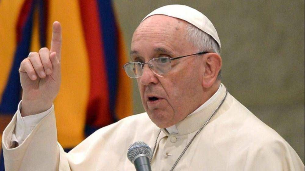 El Papa pide a líderes musulmanes la condena al extremismo religioso