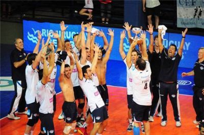 Lomas Voley priv� a Bol�var de jugar el Sudamericano