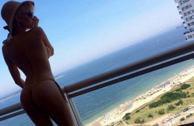 Vicky Xipolitakis y un topless para el infarto