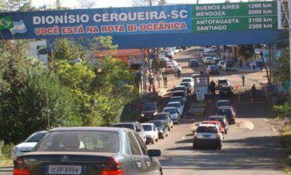 En las fronteras misioneras con Brasil cruzan por d�a alrededor de 1500 personas