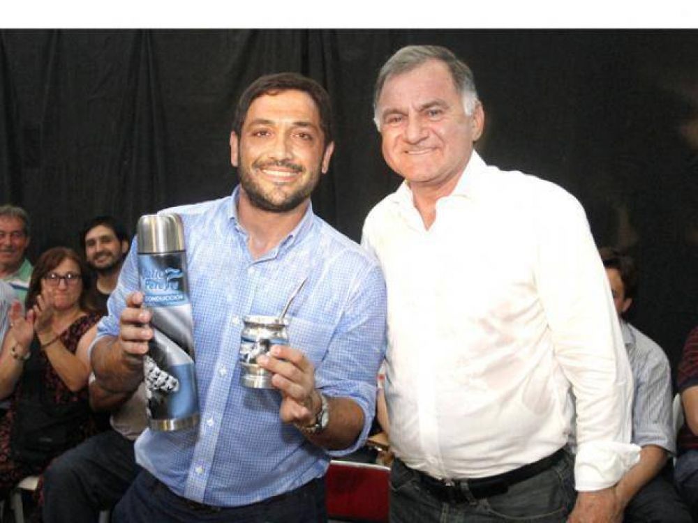 M�s apoyo pol�tico