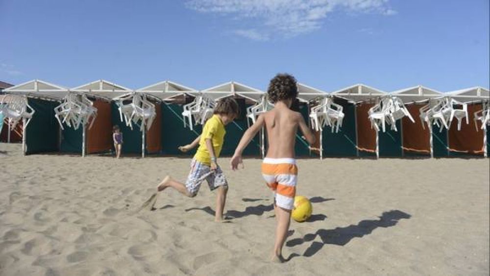 Las carpas cuestan m�s que un alquiler y hay muchas vac�as