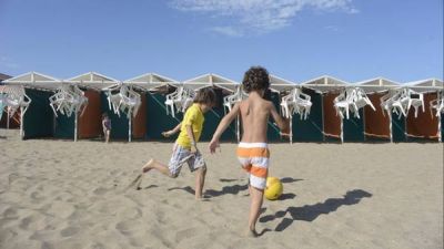 Las carpas cuestan m�s que un alquiler y hay muchas vac�as