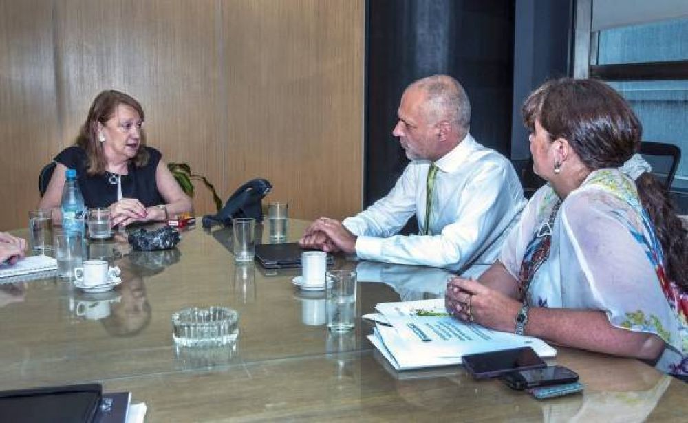 Naci�n simplificar� el acceso a programas de asistencia para 630 establecimientos ovinos de Chubut